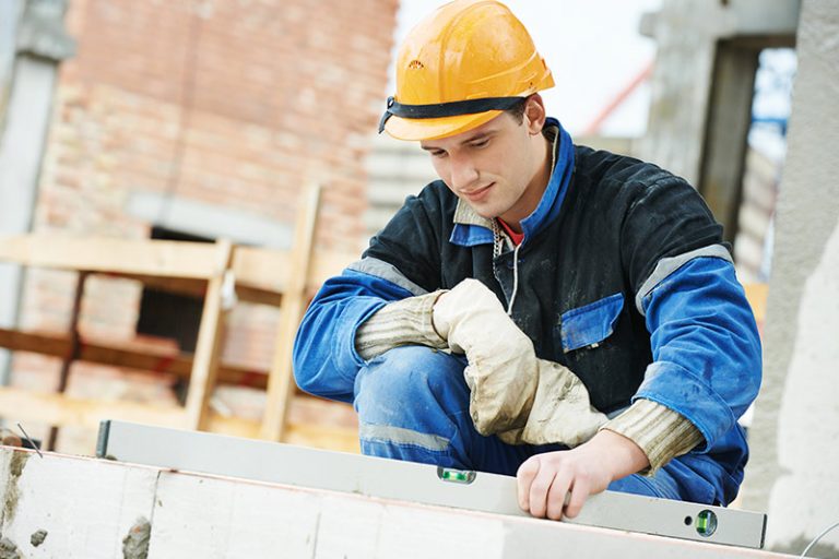 Apprentice bricklayer